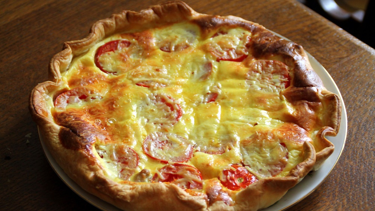 Tuniakovo-rajčinový quiche