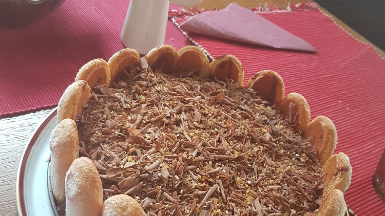 Čokoládová vianočná torta