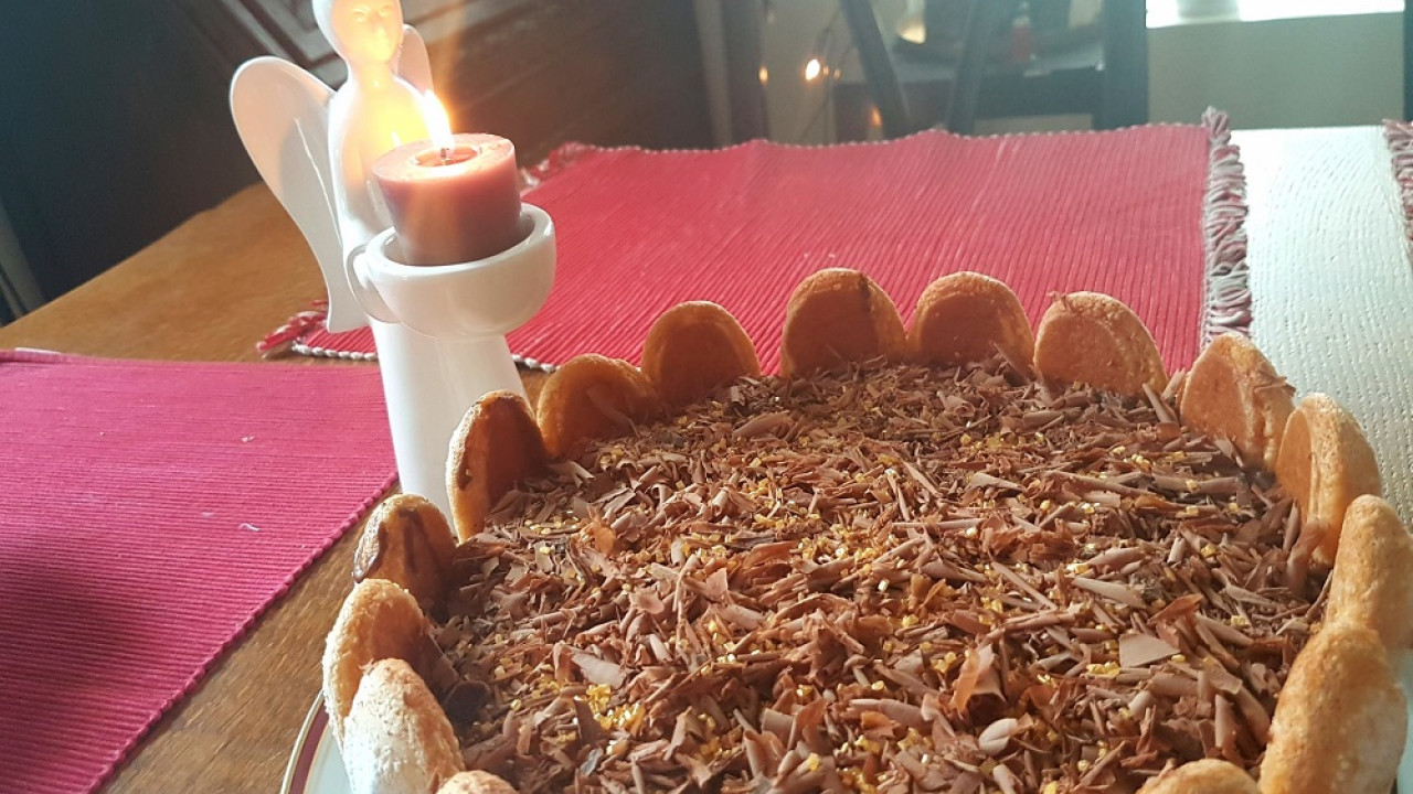 Čokoládová vianočná torta