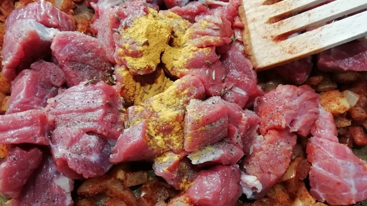 Hovädzie ragú s mrkvou