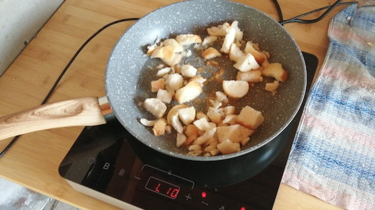 Praženica s rožkom a mliekom