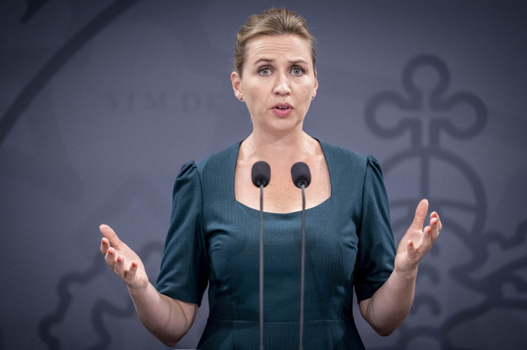 Na dánsku premiérku Frederiksonovú zaútočil muž. Údajne nemal politický motív
