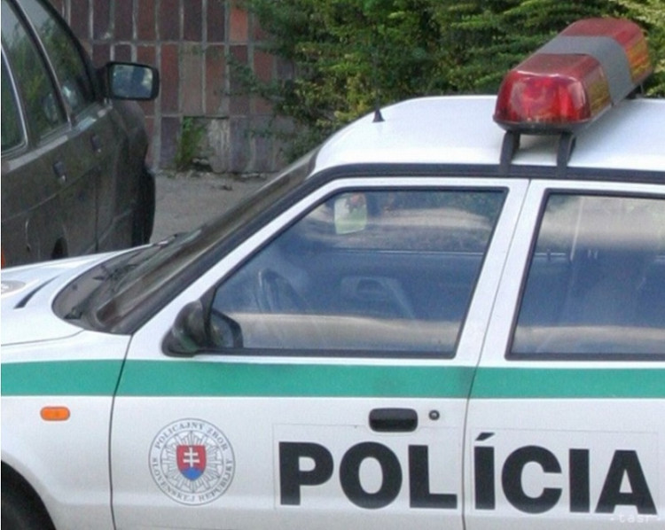 V dome našli dobodanú ženu, zatkli manžela. Štvrtá femicída tento rok
