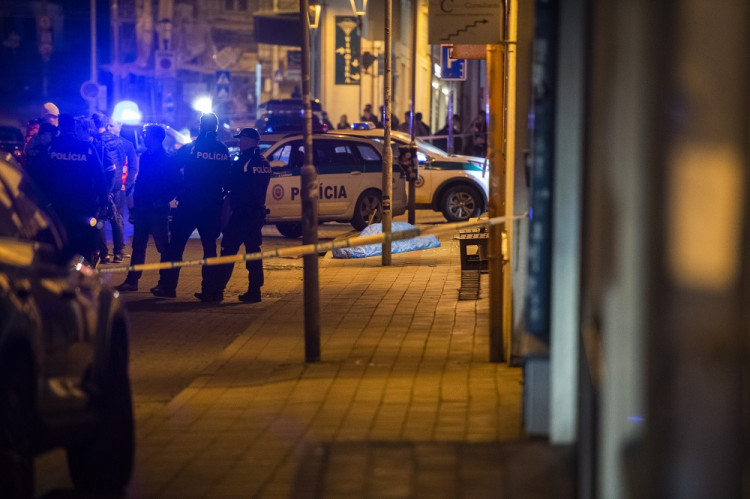 V centre Bratislavy sa strieľalo, terčom bol LGBTI bar