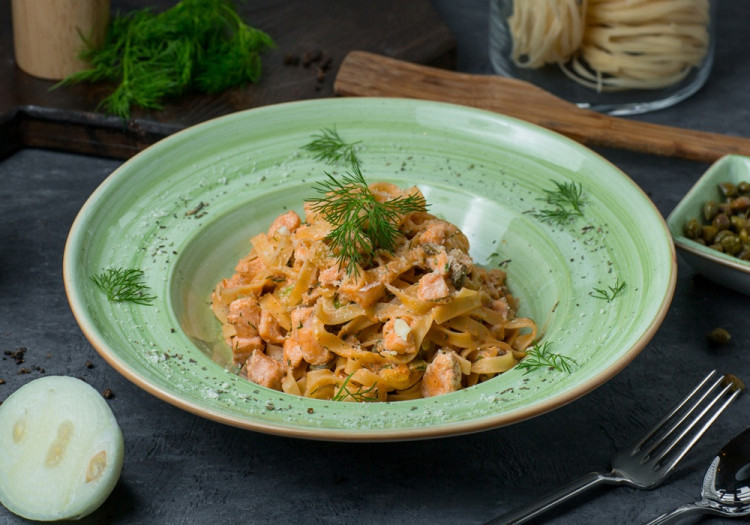 Tagliatelle s lososom a smotanou - rýchla delikatesa