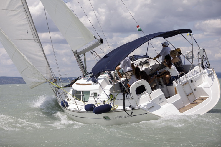 Na jachte za 3 hodiny z Bratislavy? Zažite Balaton, hlavné centrum sailingu v Strednej Európe